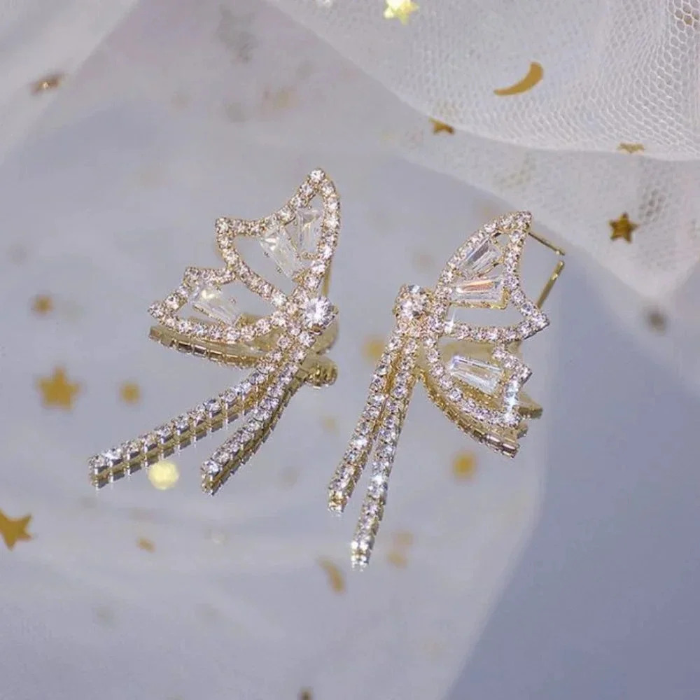 NEW 18k Gold Diamond Butterfly Drop Stud Earrings